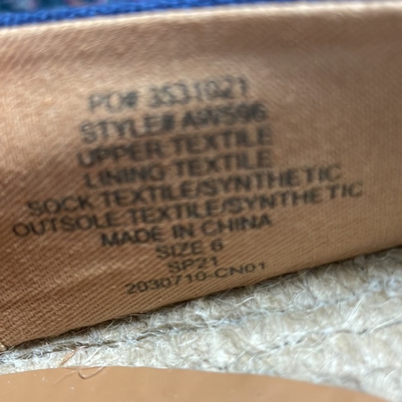 J. Crew Pink Navy Blue Canvas Colorblock cap-toe slip-on espadrilles - Picture 8 of 8